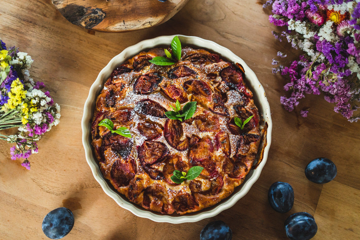 Prăjitură cu prune/caise de sezon